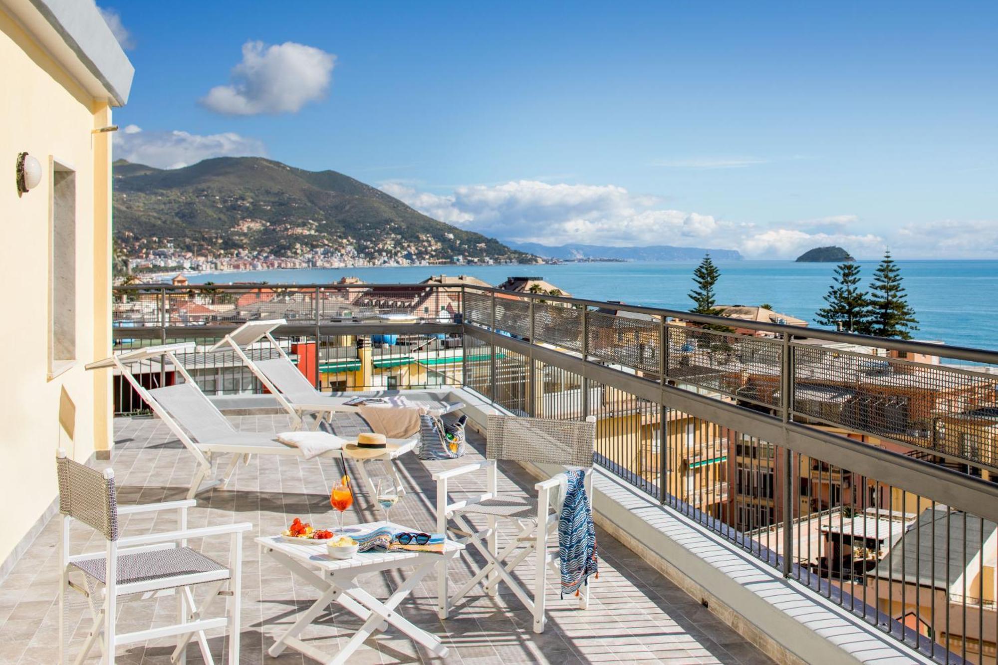 Hotel Tritone Лайгуэлья Экстерьер фото