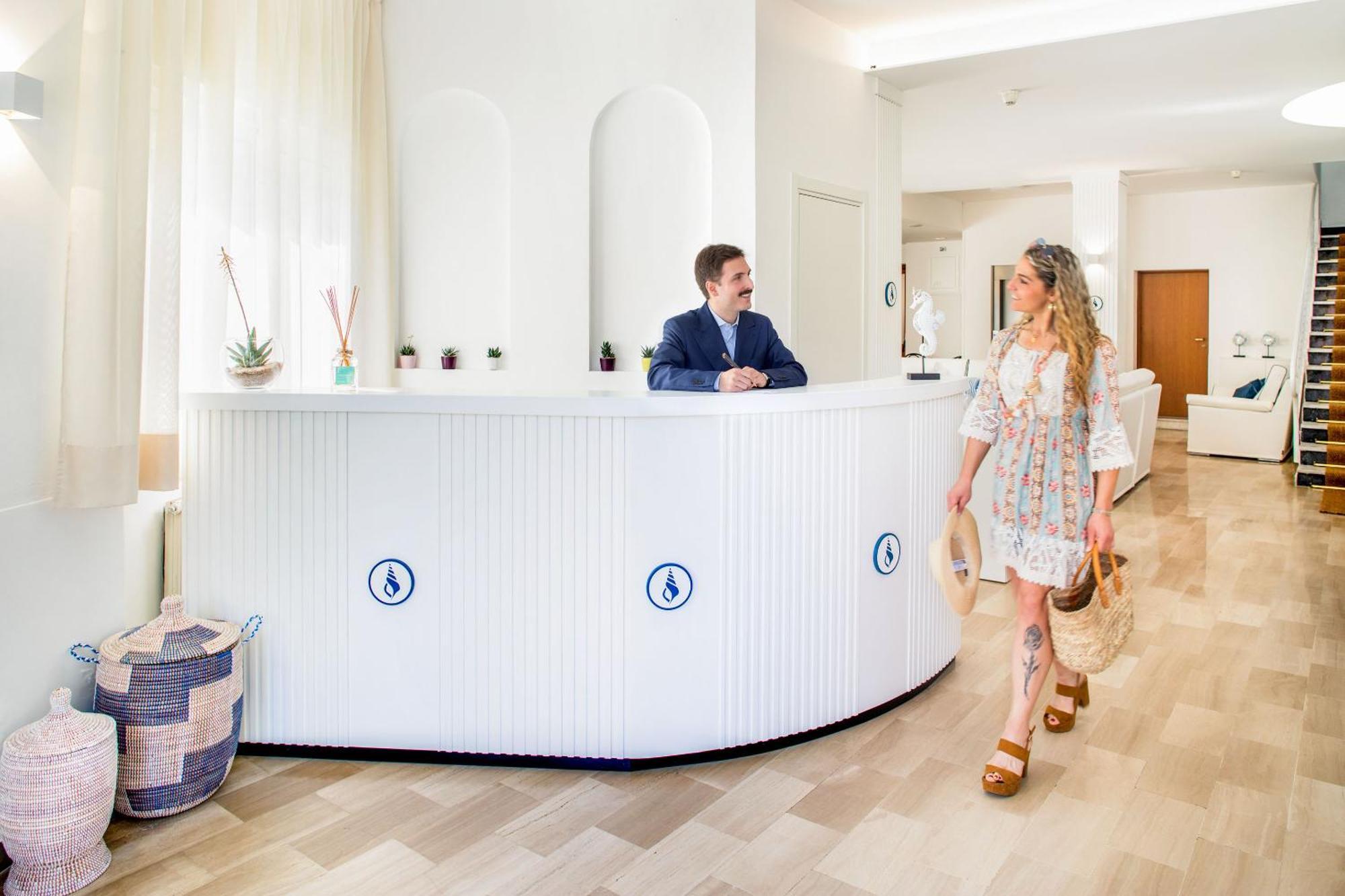 Hotel Tritone Лайгуэлья Экстерьер фото